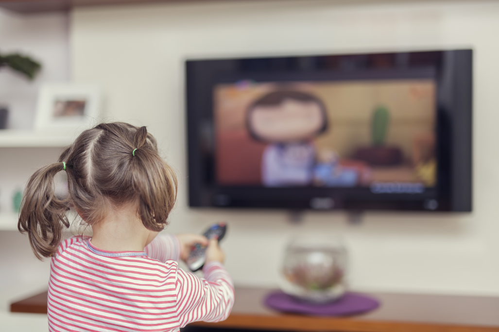La télévision n'est pas adaptée aux enfants de moins de 3 ans