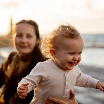 Recrutement d’assistants familiaux : focus sur la Seine-Maritime et le Finistère